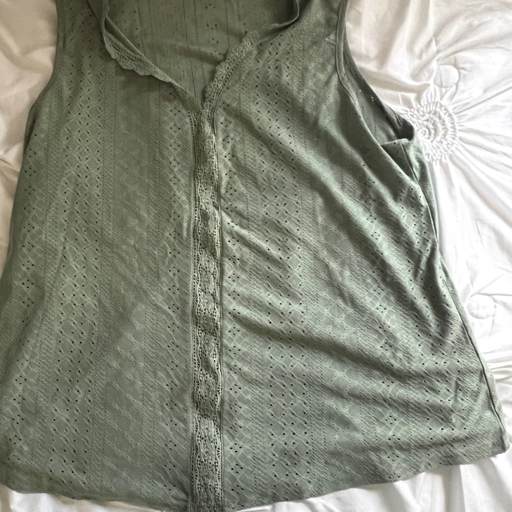 Green Sleeveless Lace Trim Top